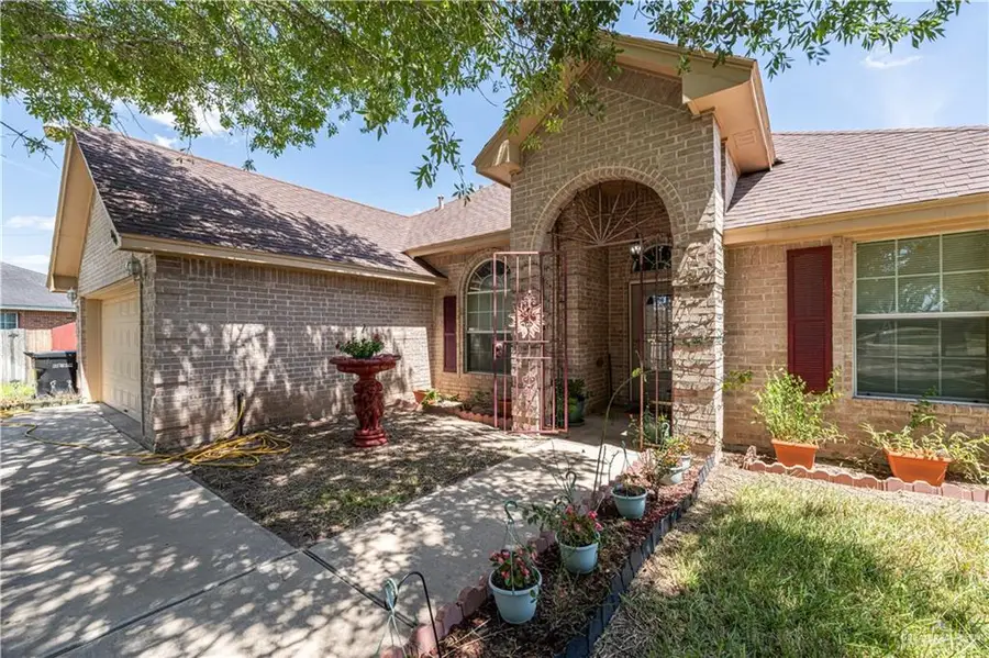 8906 N 36th Lane, McAllen, TX 78504 - #2