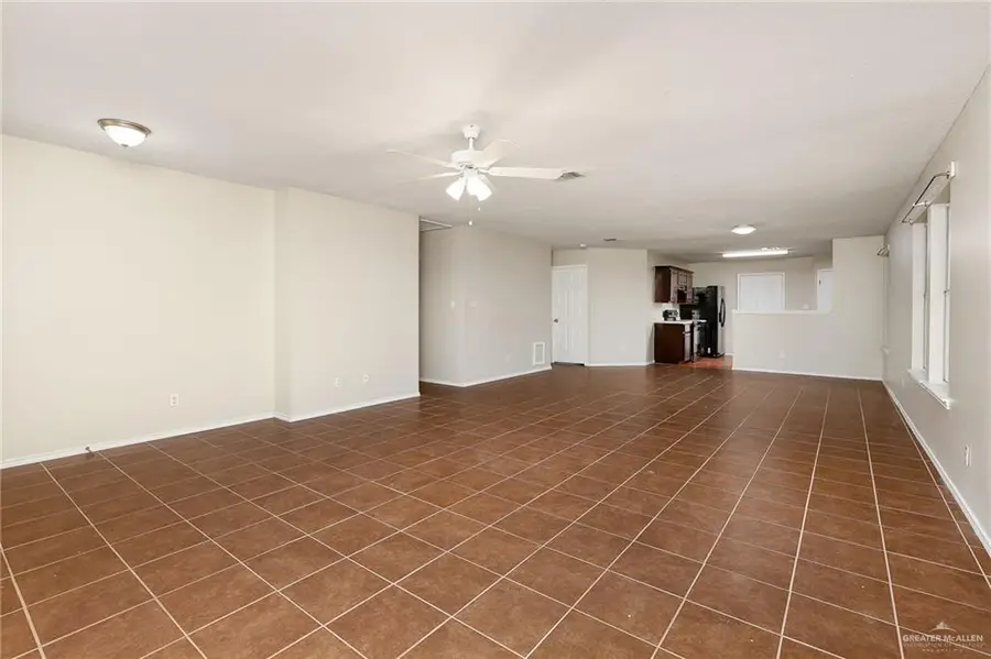 1908 W Washington Street, Weslaco, TX 78596 - Image #3