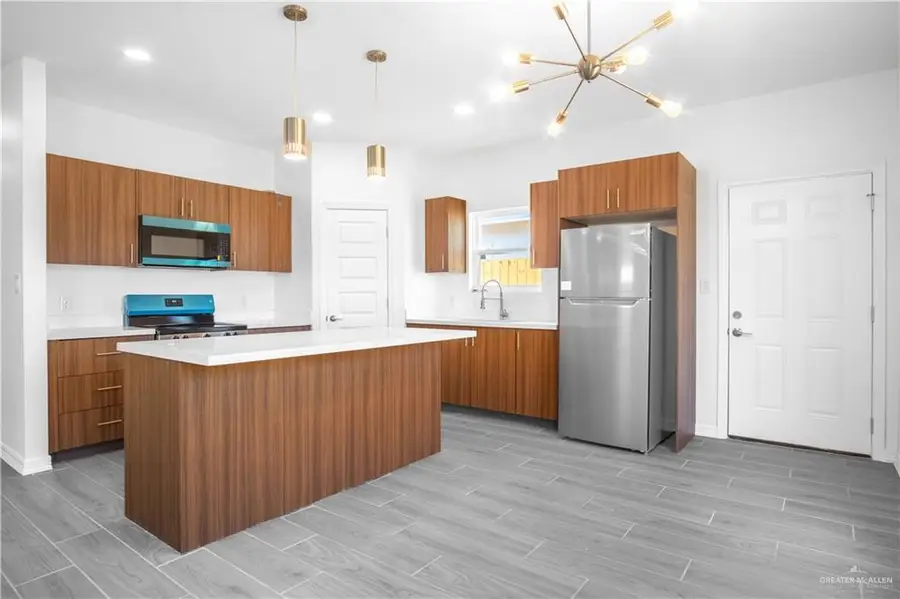 604 N Onyx Avenue, Edinburg, TX 78541 - Image #3