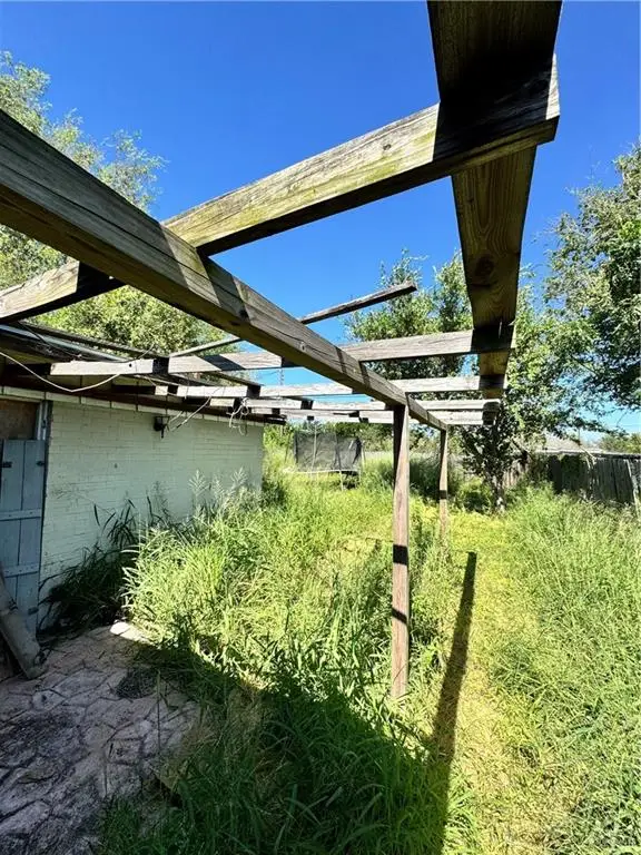 705 S 6th Avenue, Edinburg, TX 78539 - Image #3