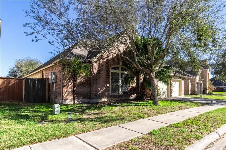 4303 Santa Olivia Street, Mission, TX 78572 - Image #2