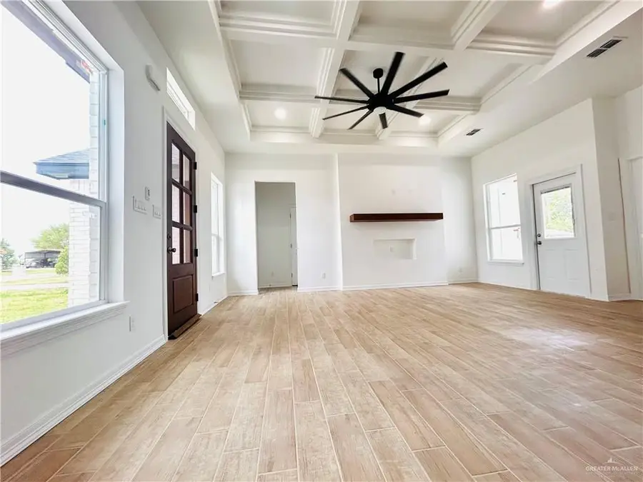 412 S Bowie Avenue, Elsa, TX 78538 - Image #3