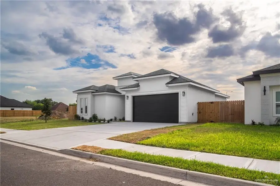 404 La Laguna Road, Mission, TX 78572 - Image #2