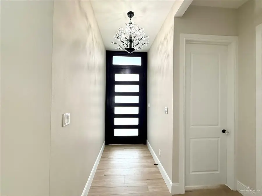 5501 Baylor Avenue, McAllen, TX 78504 - #3