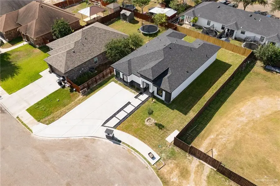 3008 E Truman Avenue, Alton, TX 78573 - Image #2