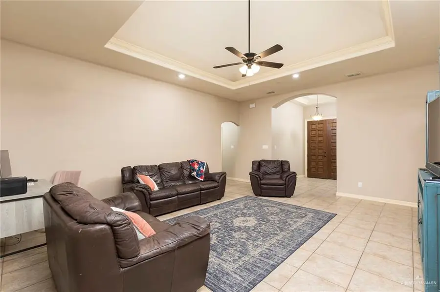 2107 E 27th Street, Mission, TX 78574 - #3