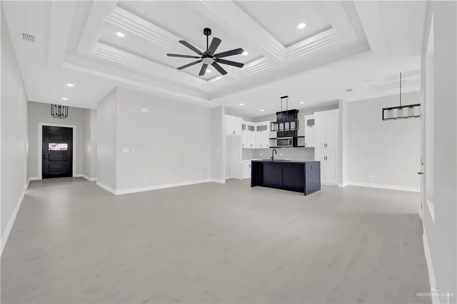 3100 N Alyna Avenue, Edinburg, TX 78541 - #2