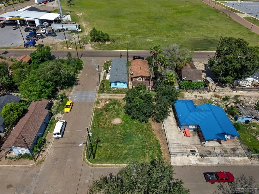 118 S Liberty Street, Weslaco, TX 78596 - Image #2