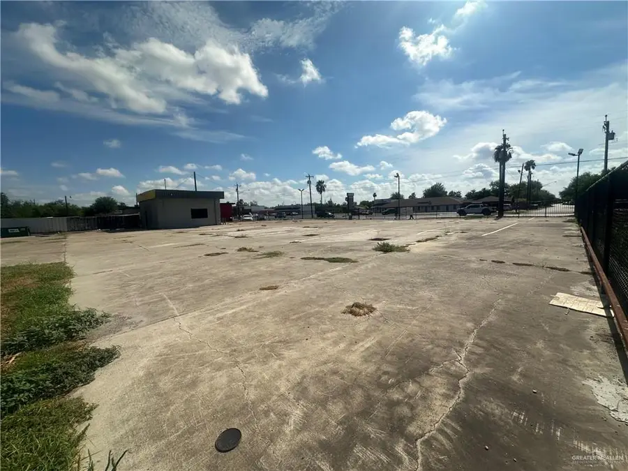 407 N Veterans Boulevard, Pharr, TX 78577 - Image #3