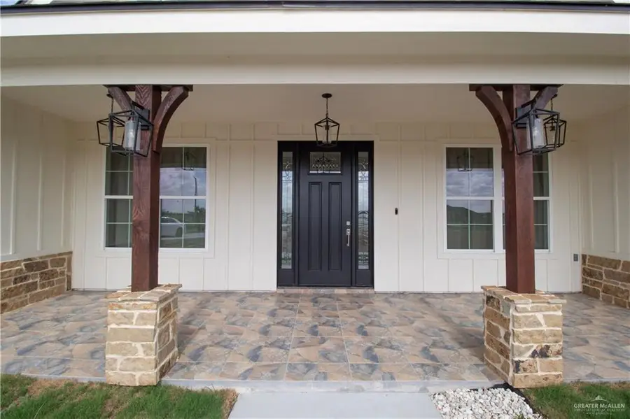 23713 Oak Hill Drive, Edcouch, TX 78538 - Image #3