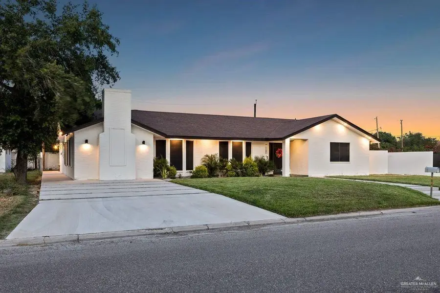 111 S Cox Street, Rio Grande City, TX 78582 - Image #3