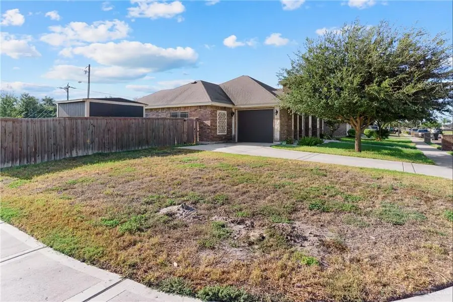 910 S Nebraska Street, Mission, TX 78573 - Image #2