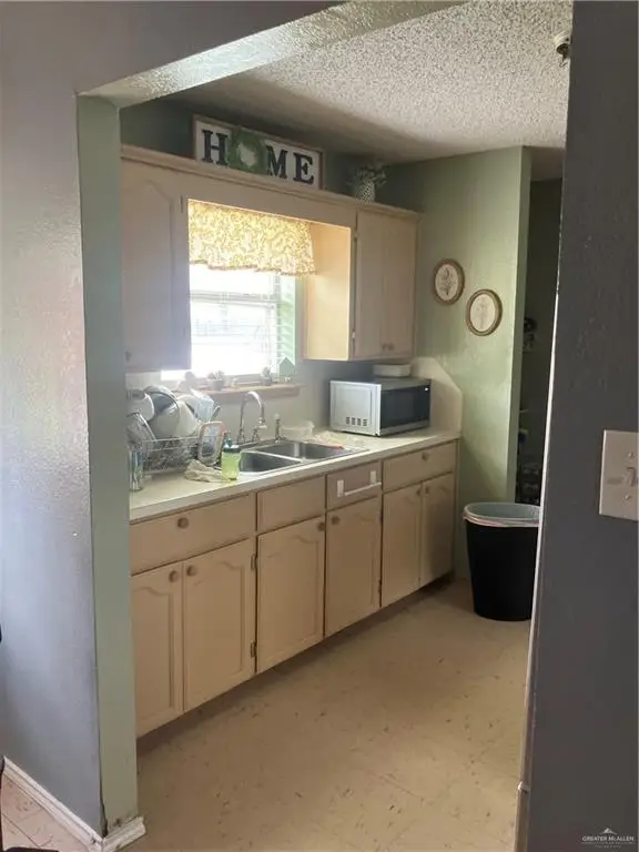 803 W Dove Avenue W, Pharr, TX 78577 - Image #3