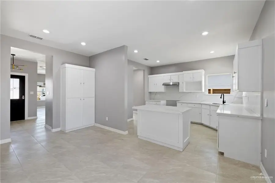 1712 Diplomat Drive, Edinburg, TX 78542 - #3