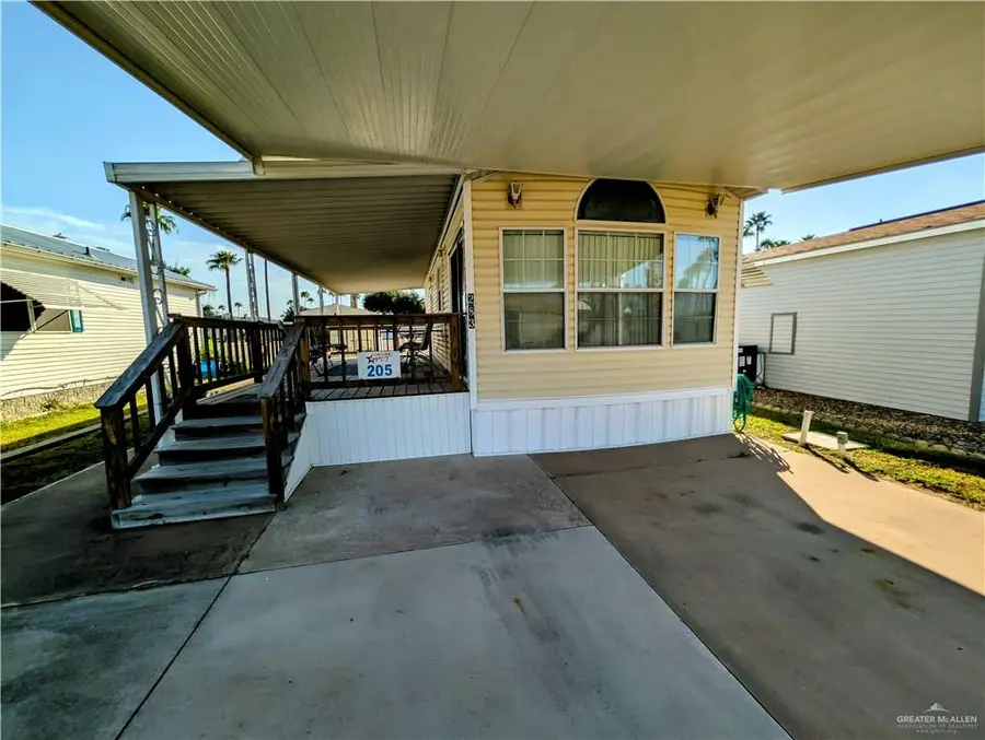 205 Bobolink Circle N, Palmview, TX 78572 - Image #3