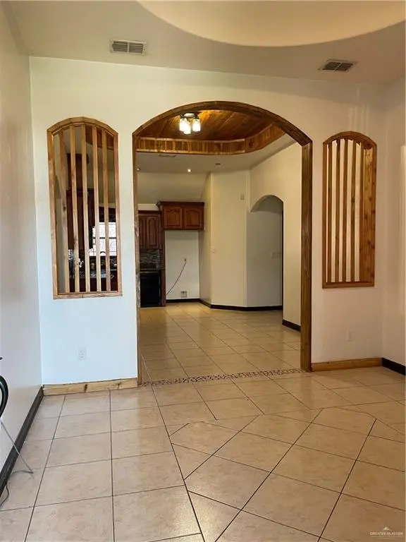 1714 W Hayes Avenue, Alton, TX 78573 - Image #2