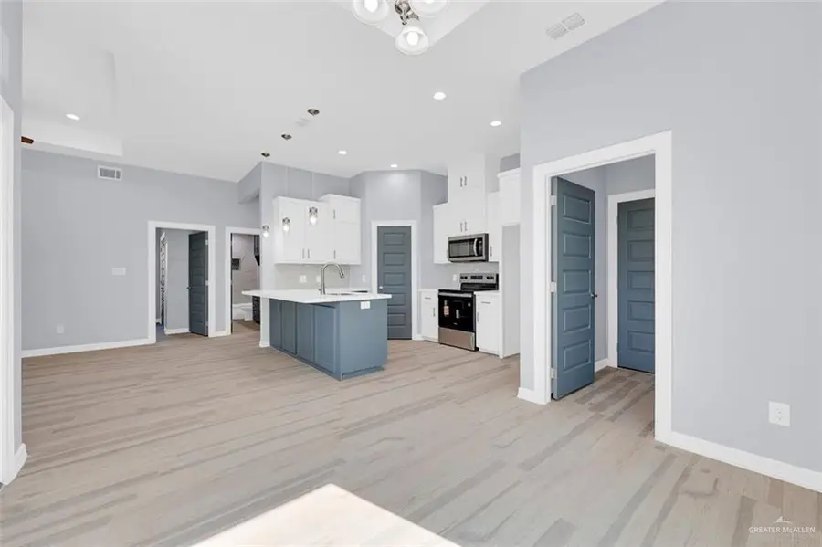 3109 E Iverson Avenue, Edinburg, TX 78542 - Image #3