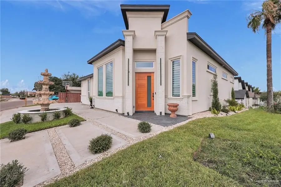 1901 Lake Point Drive, Mission, TX 78572 - Image #2