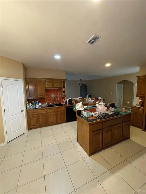 1003 Vela Jackson Avenue, La Joya, TX 78560 - Image #3