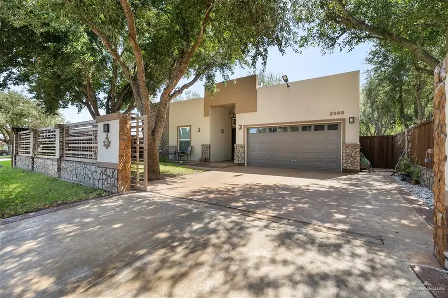 2308 Flores Drive, Mission, TX 78574 - Image #2