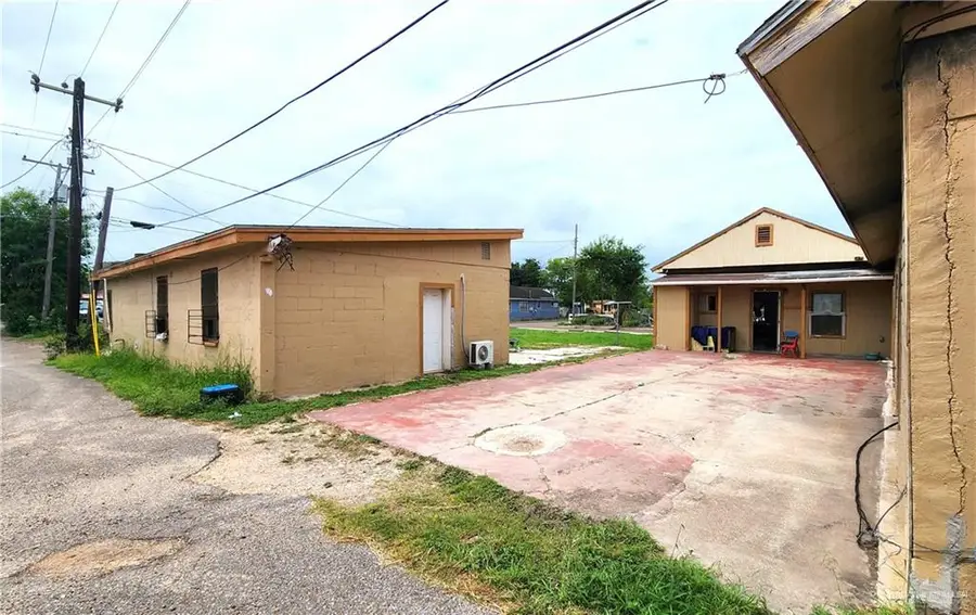 133 N Missouri Avenue, Weslaco, TX 78596 - #3