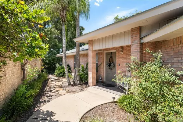 185 Macbeth Court, Harlingen, TX 78552