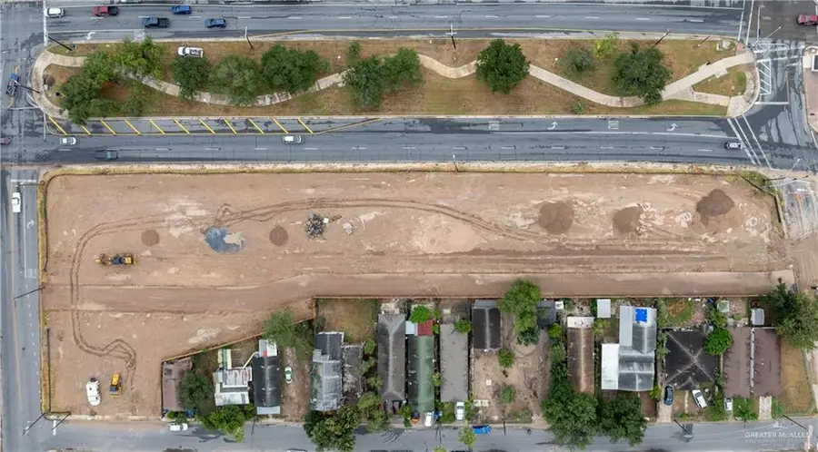 922 S Bicentennial Boulevard, McAllen, TX 78501 - Image #2