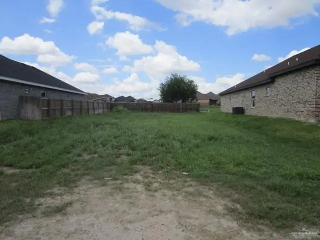 512 N Kika De La Garza Boulevard, La Joya, TX 78560 - Image #1