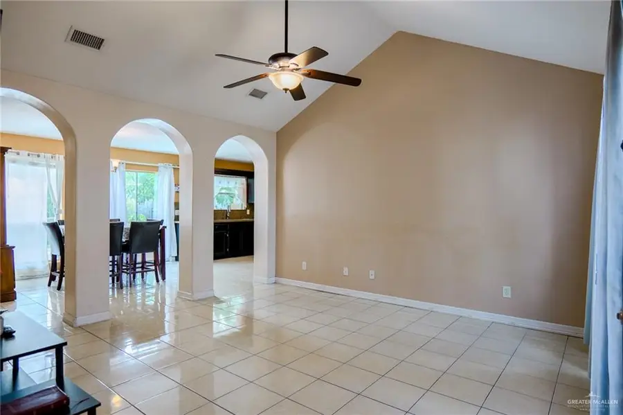 615 Aldo Drive, Mission, TX 78574 - Image #2