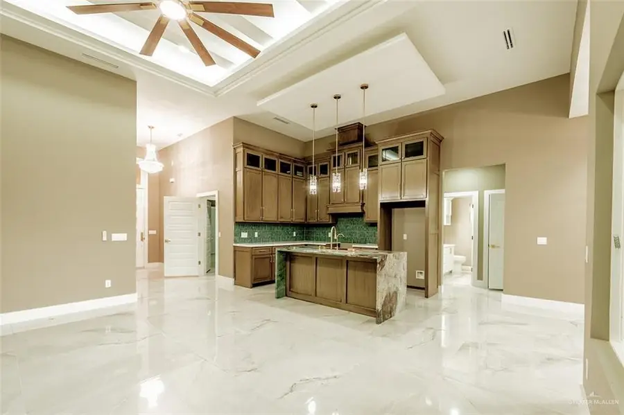 401 N 30th Street, Hidalgo, TX 78557 - Image #3