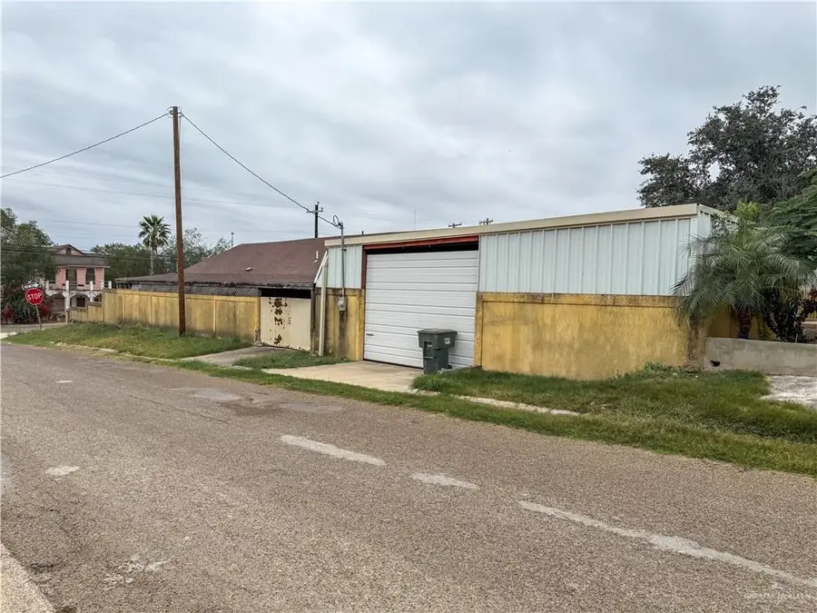 807 N Grant Street, Roma, TX 78584 - Image #3
