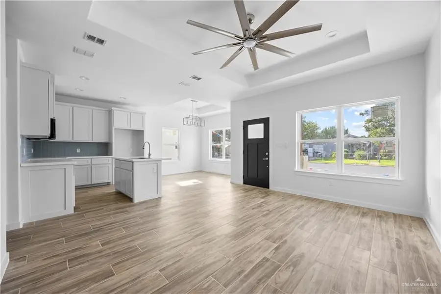 811 E Villegas Avenue, Pharr, TX 78577 - #2