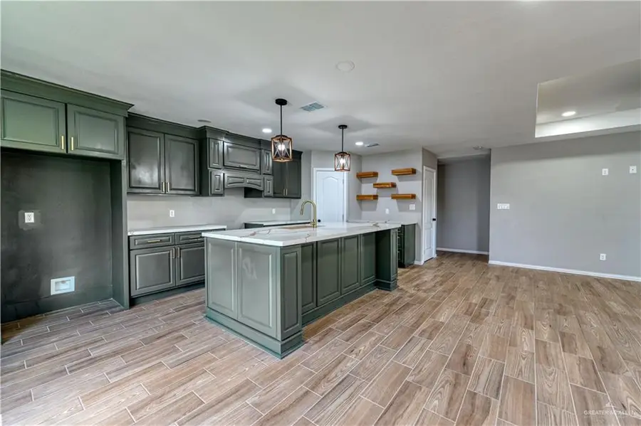 308 N 6th Street, Donna, TX 78537 - Image #3