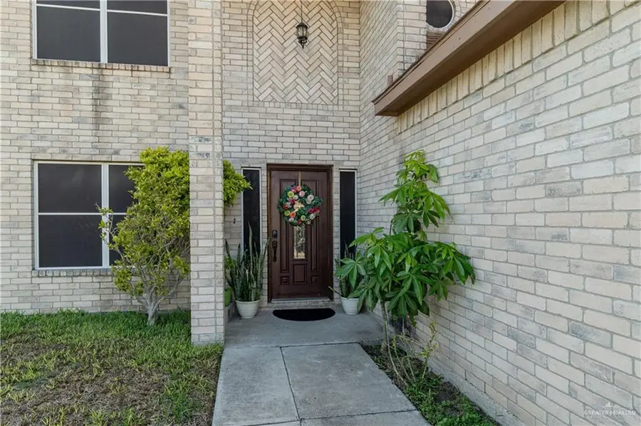 1913 Baylor Avenue, Edinburg, TX 78542 - Image #2