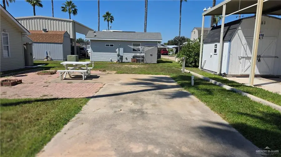 2442 Bobolink Circle E, Palmview, TX 78572 - Image #3