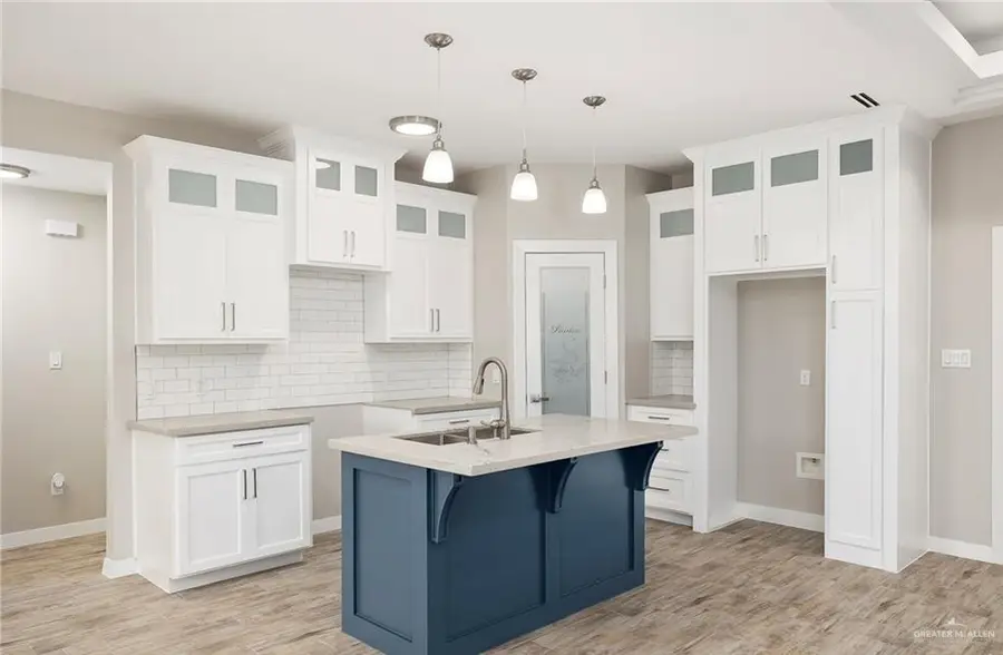 3310 Tulipan Avenue, Edinburg, TX 78542 - Image #3