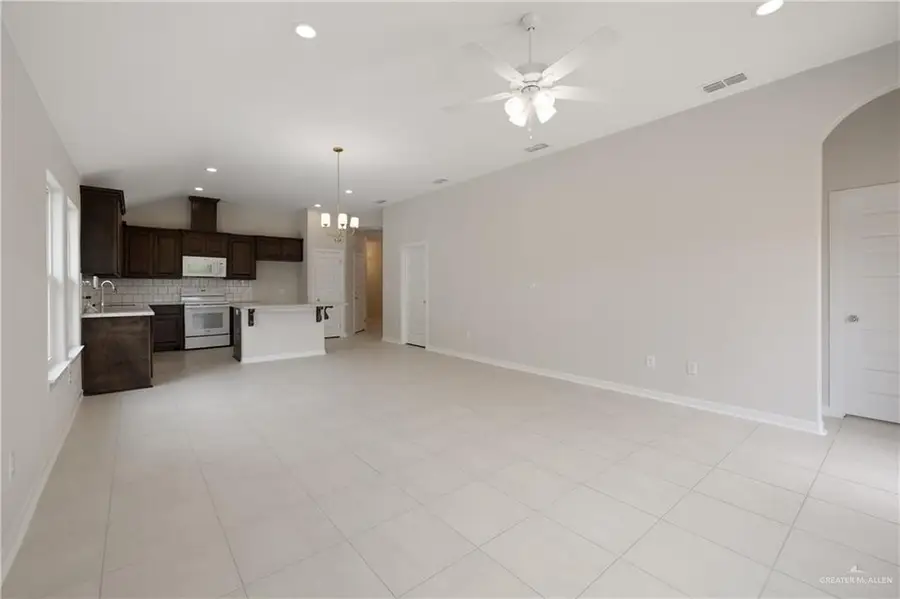 1926 S Lake Texoma Street, San Juan, TX 78589 - Image #3