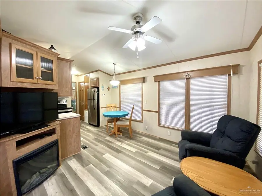 1523 E Daytona Drive, Mission, TX 78572 - Image #2