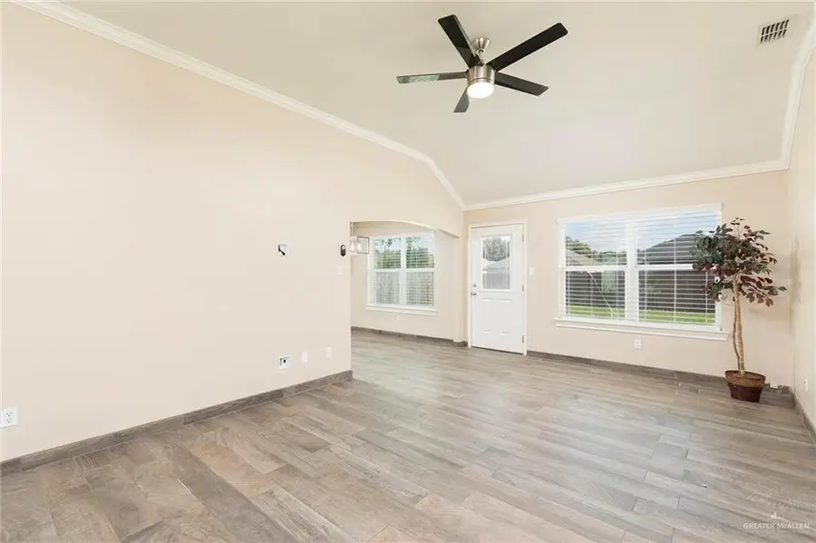 2305 E 19th Street, Mission, TX 78572 - Image #3