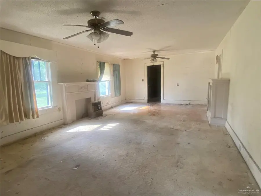 534 W Rodriguez Avenue, Raymondville, TX 78580 - Image #3