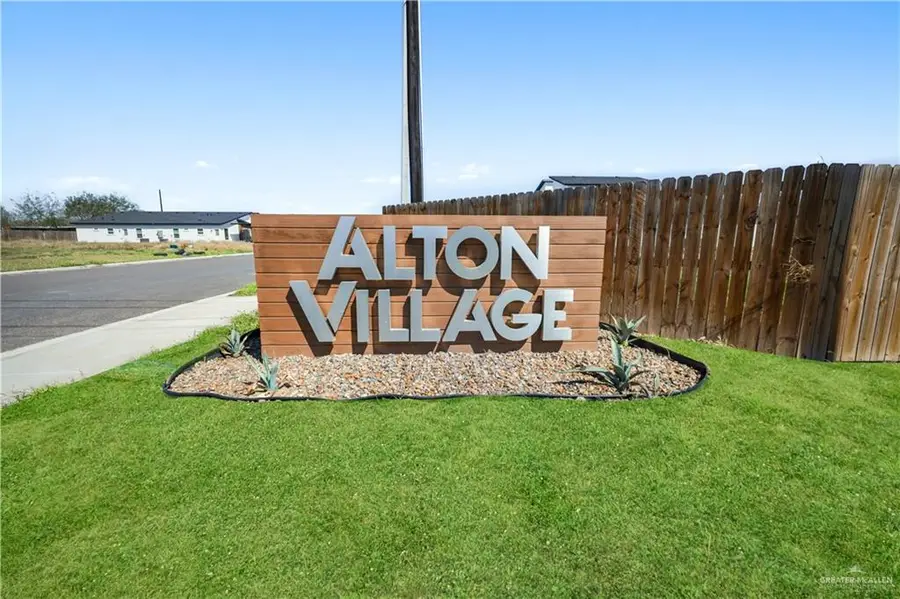1406 S Michigan Street, Alton, TX 78573 - Image #2