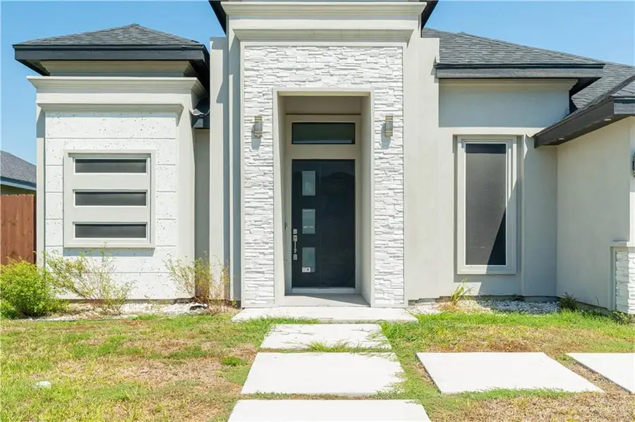 1505 E Encino Avenue, Pharr, TX 78577 - Image #2