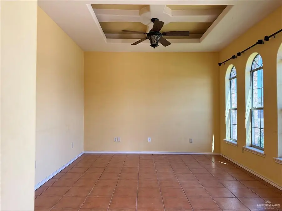 1008 Ivory Avenue, Rio Grande City, TX 78582 - Image #3