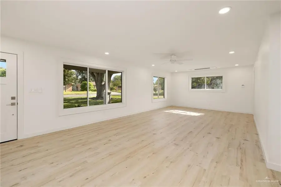 1411 Daffodil Avenue, McAllen, TX 78501 - Image #3