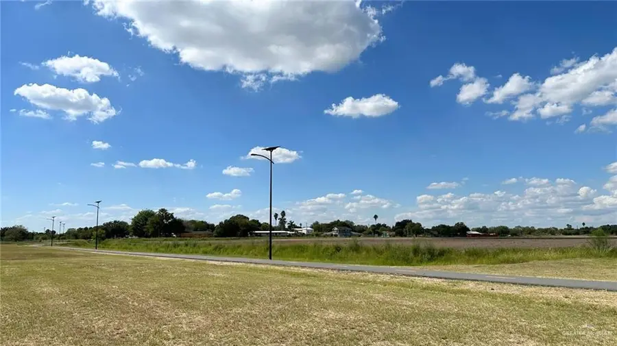 884 S Milanos Road, Weslaco, TX 78596 - Image #3