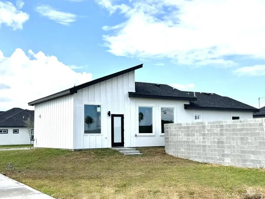 1117 E Costa Del Sol Avenue, Edinburg, TX 78542 - Image #3