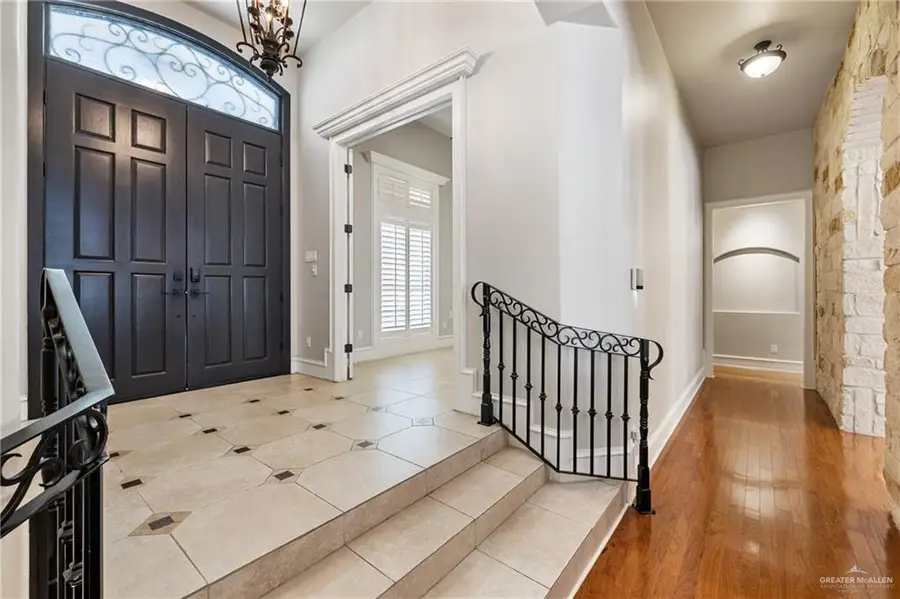 525 Frio Drive, Edinburg, TX 78539 - Image #2