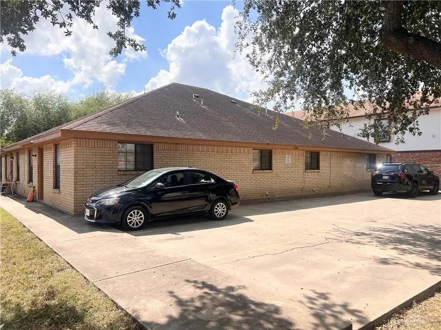 2404 N 31st Lane, McAllen, TX 78501 - Image #2