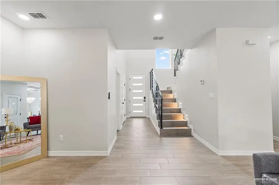 5516 N Crown Point, Pharr, TX 78577 - Image #3