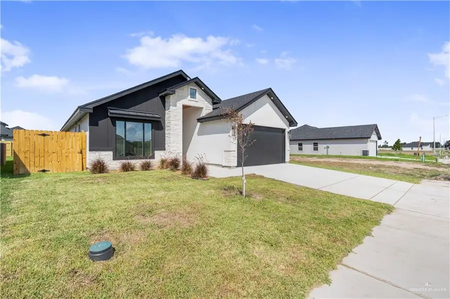 2217 N Venice Avenue, Edinburg, TX 78542 - #3